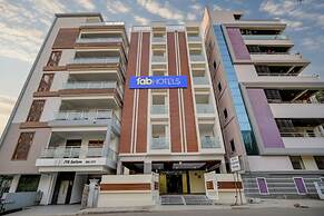 Fabhotel Dharani Grand Madhapur