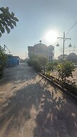 R D Palace and Resort