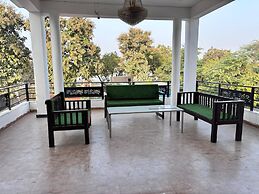 R D Palace and Resort