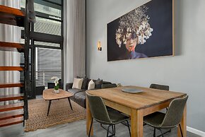 Soho on Strand A2 by Ctha