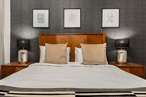 Rockwell 221 by Ctha