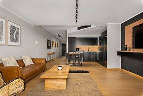 Rockwell 221 by Ctha