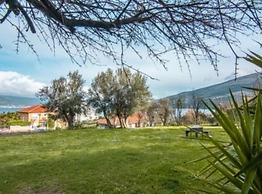 Apartments Savić Near the Sea