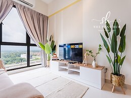 Core Soho Suites Sepang by The Stay Hub