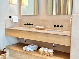 Artila IM by Solmar Rentals