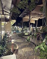Lá Home