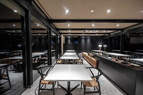HOTEL MODA