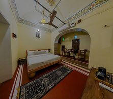 Jeevan Haveli Heritage Hotel And Museum