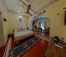 Jeevan Haveli Heritage Hotel And Museum