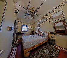 Jeevan Haveli Heritage Hotel And Museum