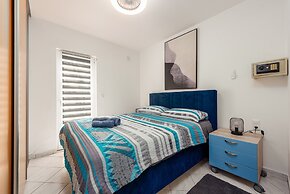 Apartments Oto