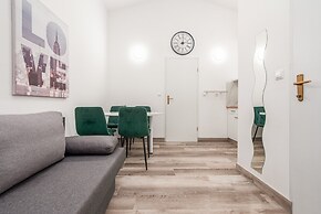 Apartments Oto