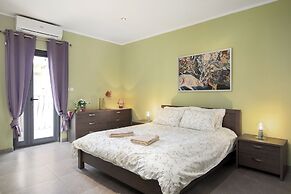 Sliema Seaside Penthouse with Terrace