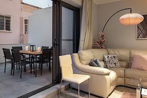 Sliema Seaside Penthouse with Terrace