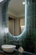 Mavili Urban Elegance