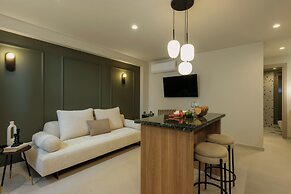 Mavili Urban Elegance