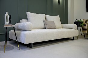 Mavili Urban Elegance