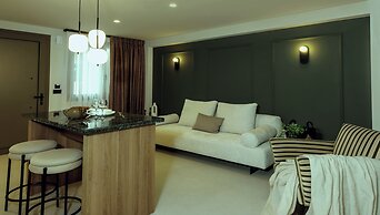 Mavili Urban Elegance