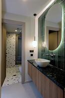 Mavili Urban Elegance
