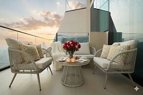 Binghatti Royale - Chic 1BR Retreat