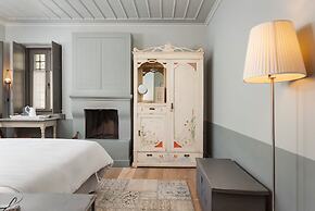 Apeiros Chora Hotel