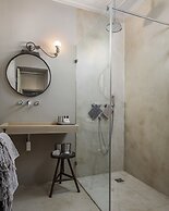 Apeiros Chora Hotel