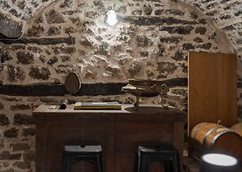 Apeiros Chora Hotel