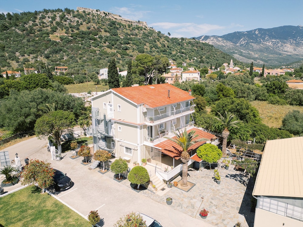 Siora Maria Studios