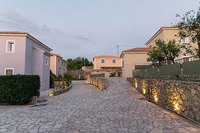 Vasilopoulos Residences Villas With Shared Pool