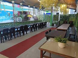 D Builders Hotel