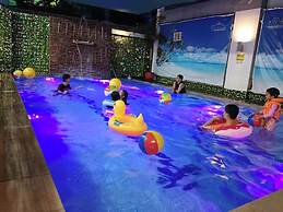 D Builders Hotel