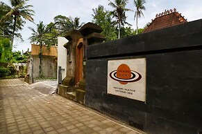 Tri Datu Maison