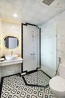 Ella Riverside Lao Cai Hotel