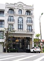 Ella Riverside Lao Cai Hotel