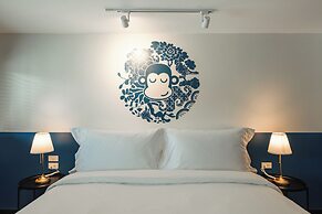Blu Monkey Boutique Naiharn Beach