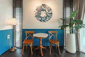 Blu Monkey Boutique Naiharn Beach