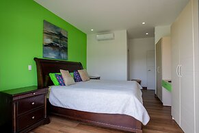 Jaco Bay 4303