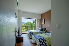 Jaco Bay 4303