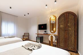 Pyramids Vision Hotel
