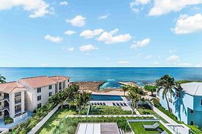 Aqua 4 on Seven Mile Beach