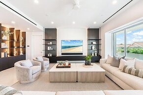 Aqua 2 on Seven Mile Beach