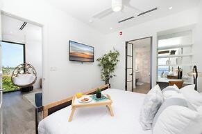 SeaDreams Boutique Condos