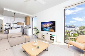 SeaDreams Boutique Condos