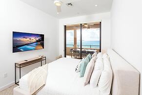SeaDreams Boutique Condos