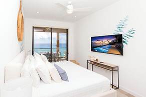 SeaDreams Boutique Condos