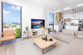 SeaDreams Boutique Condos