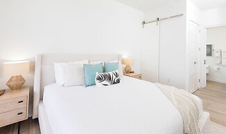SeaDreams Boutique Condos