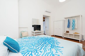 DIPINTO APARTMENTS