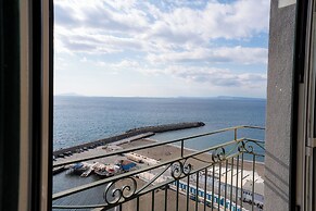 DIPINTO APARTMENTS