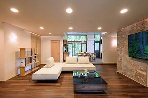 Serenity Springs Villa Morita